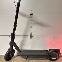Segway MAX G2 Foldable Electric Scooter 22 Mph Top Speed & 43 Miles Max Range