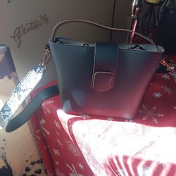 Mersi (bucket bag)