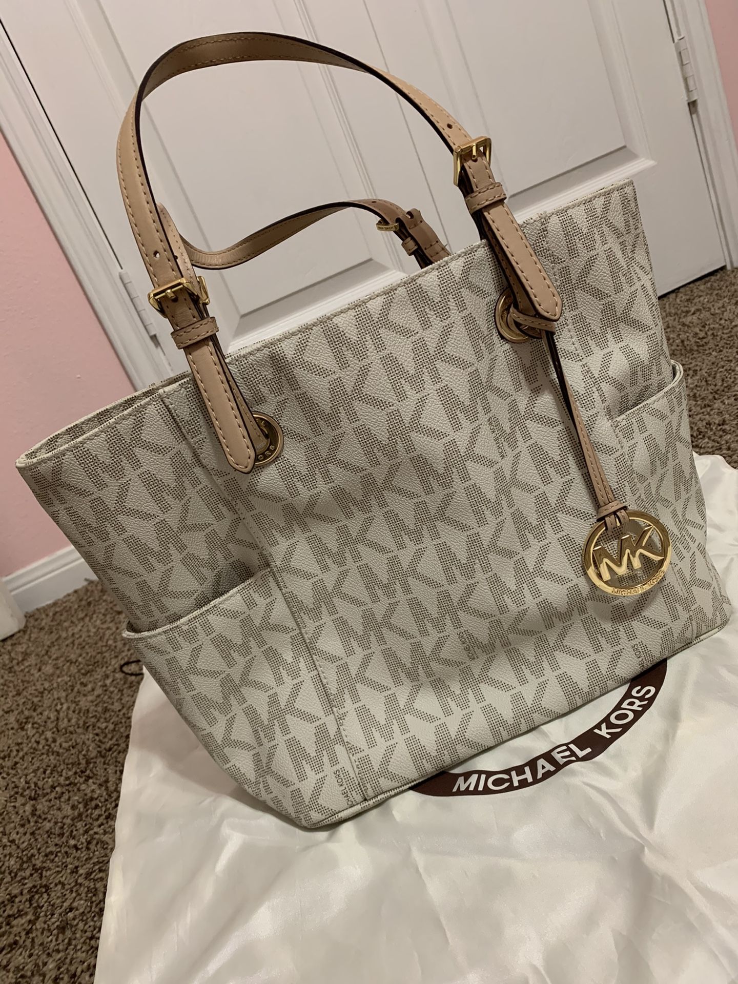 Michael Kors Vanilla Logo Tote Bag - NEW