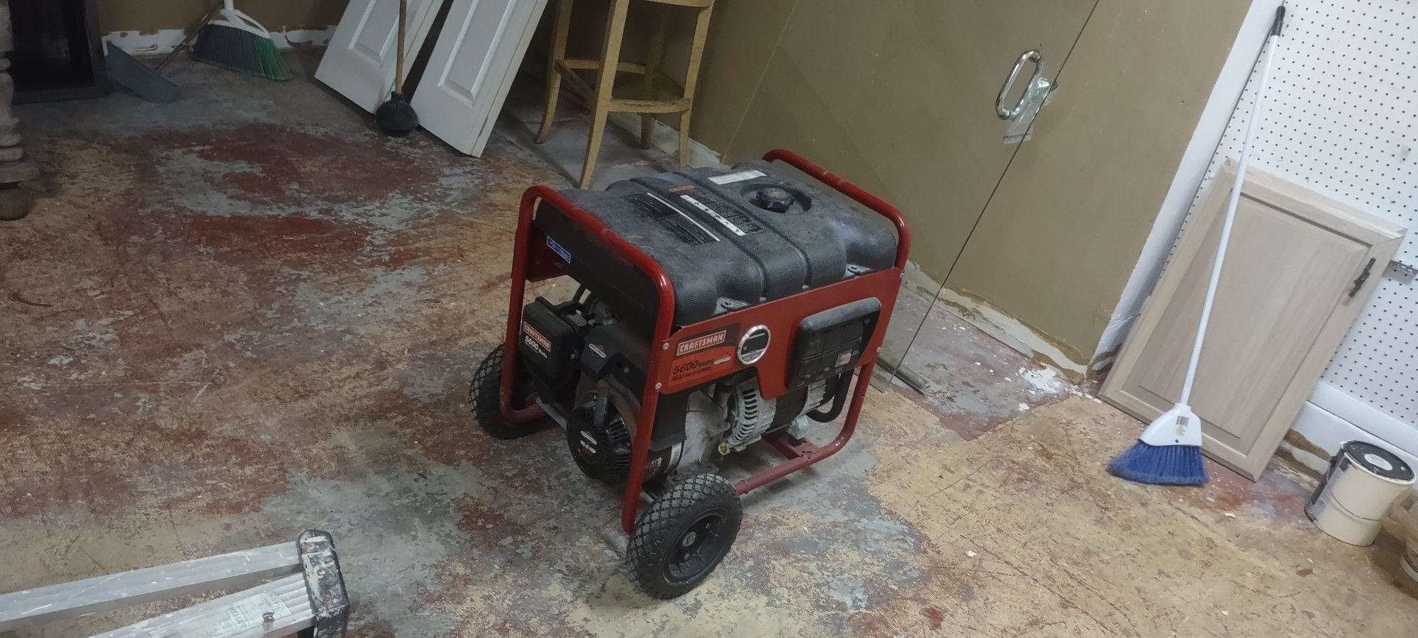 Generator 5600 Watts By Craftsman Briggs & Stratton Engine