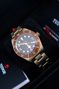 Tudors for sale, Black bay 58 Burgundy 39mm and Bronze Boutique edition 39mm, Tudor Royal 34 mm