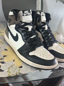 Jordan 1 High Mocha (8.5M)