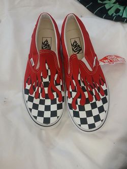 BRAND new 8.5 m van shoes