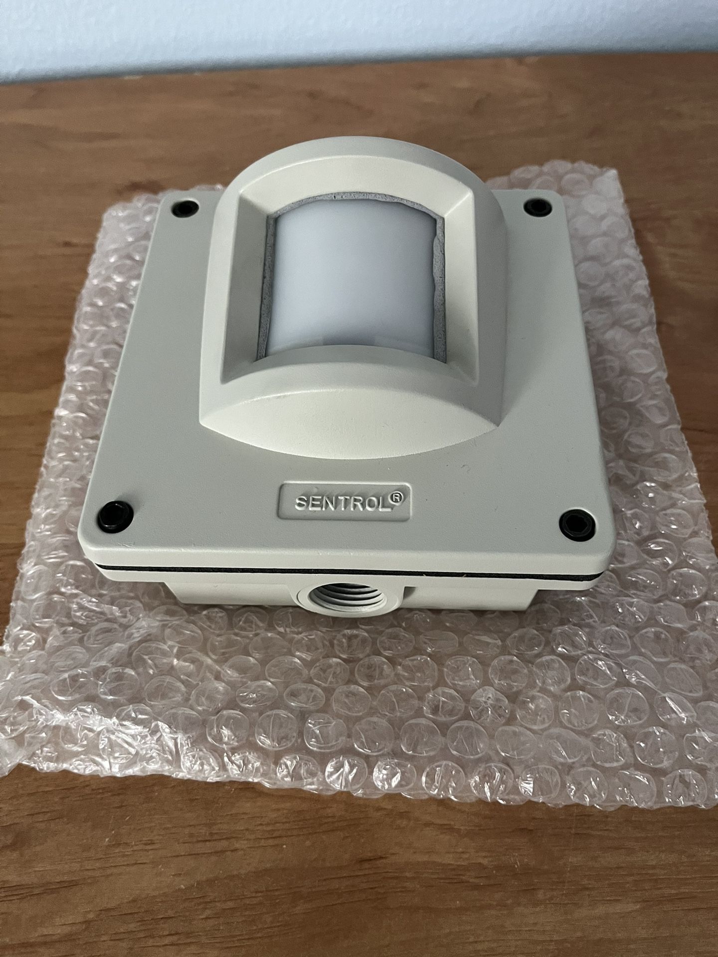 Sentrol 6180 Industrial/Outdoor SharpShooter Infrared Detector