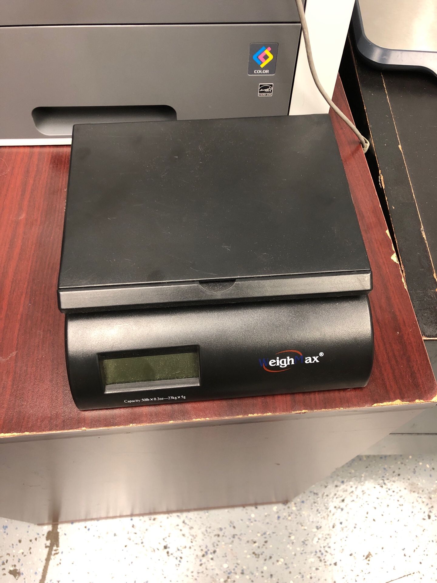 Weigh max postal scale like new comes with cord/wall plug