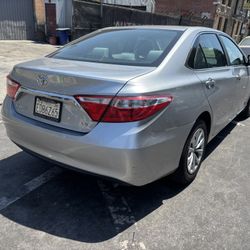 Toyota Camry Año 2015. Salvaje 