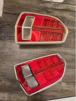 Tailights for 2013 Chrysler 300