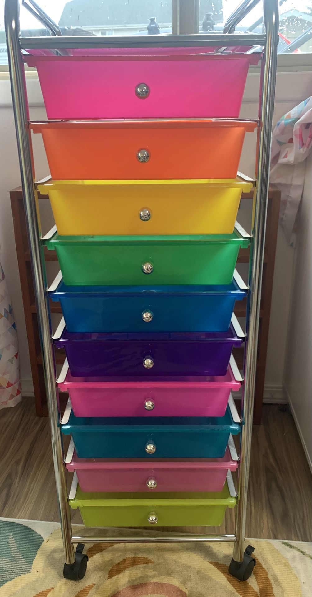 10 Drawer rolling Cart 