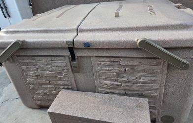 Spa Jacuzzi Hot Tub