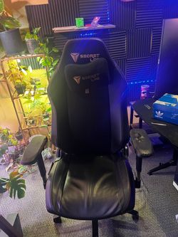 Secret labs chair