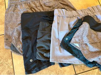 Women’s lululemon shorts size 6