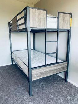 Twin/Twin Bunkbed