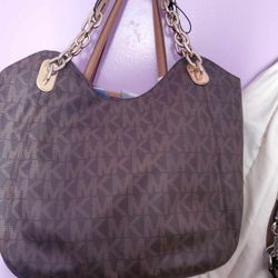 MK PURSE $100