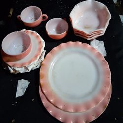 produced by Hazel Atlas Glass, likely between the 1920s and 1950s.