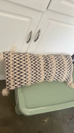 Accent pillow