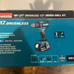 Makita 18V LXT Lithium-Ion Brushless Cordless 1/2 in. Driver-Drill Kit (4.0 Ah)