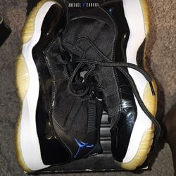 Jordan 11 Space Jam
