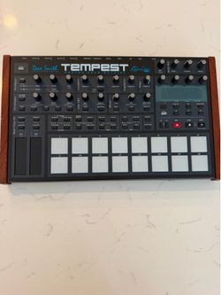 Dave smith tempest MINT CONDITION
