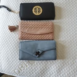 Wallets/Wristlet 