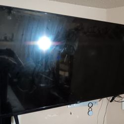 55" TCL ROKU TV