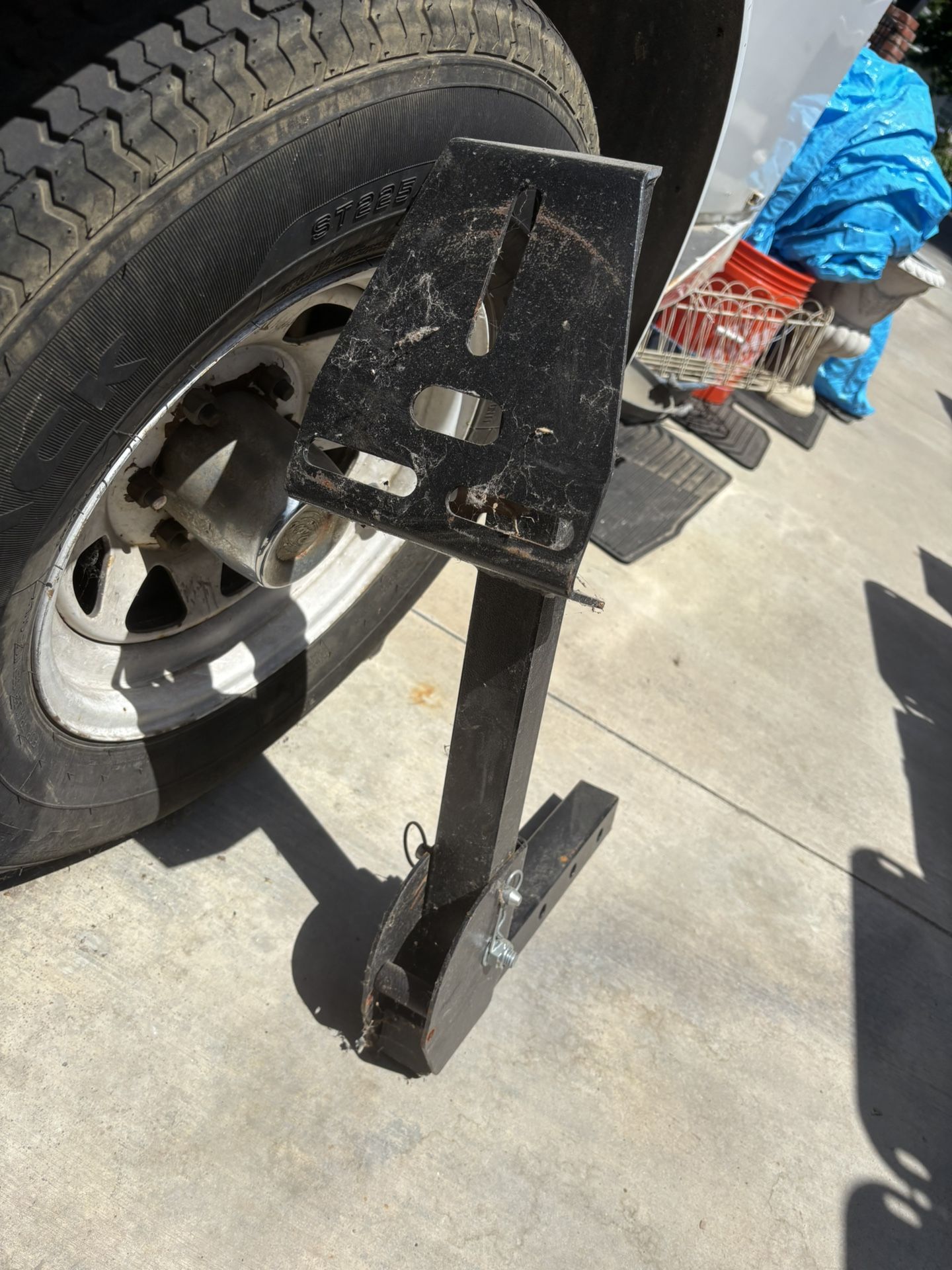 Foldable Trailer Hitch Spare Tire Mount Carrier