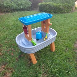 Step 2 Water Table with toys!