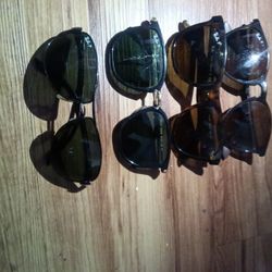 4 Pair Of Raybans On Sale 