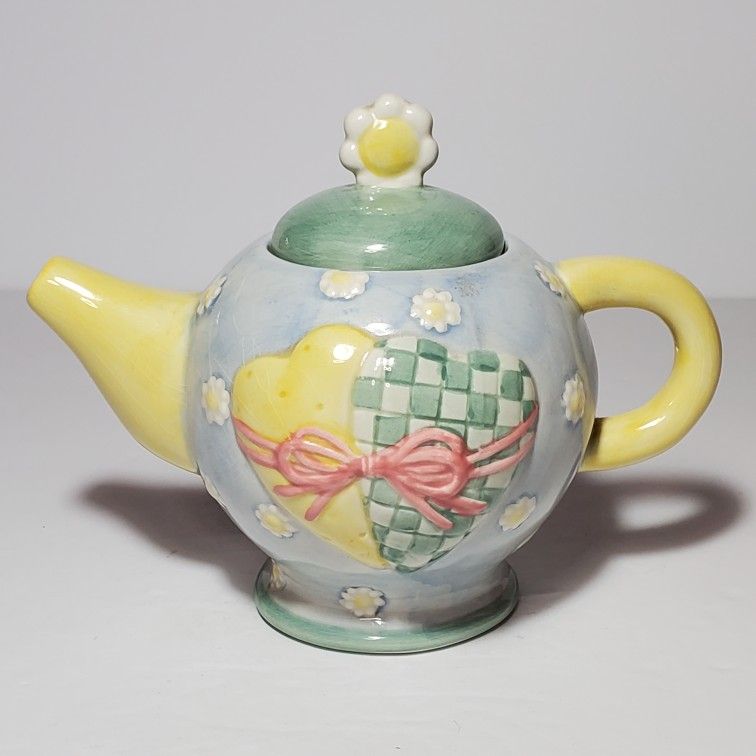 Debbie Mumm Mini Teapot Hearts