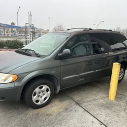 2003 Dodge Caravan