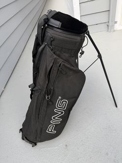 Ping L8 Golf Bag Black - Excellent condition