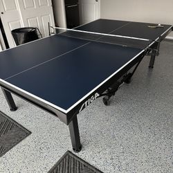 Stiga ping Pong Table