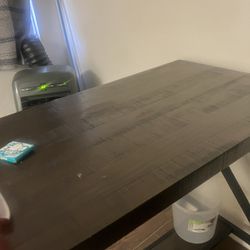 Counter Height Kitchen Table Like New