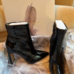 Jessica Simpson Briyanne Black Patent Leather Ankle Boots.