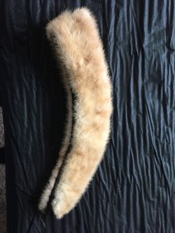 VINTAGE MINK COLLAR