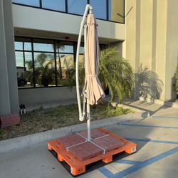 New In Box 10 Feet Diameter Cantilever Offset Beige Red Or Navy Color Outdoor Patio Deck Umbrella With Cross Stand Included You Need Counter Weight 