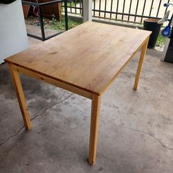 Nice Used Ikea Wooden Table.