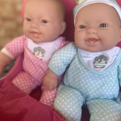 Chou wooden baby doll bed with 2 Berenguer baby dolls! Includes blanket and pillow