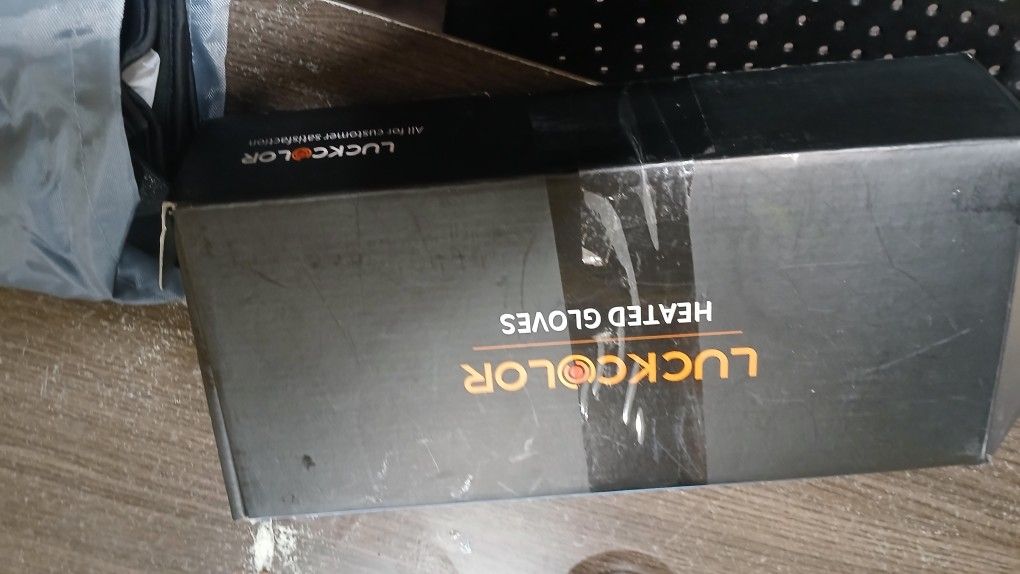 Lucky Color Heated Gloves