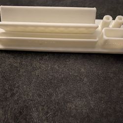 3D Printed Rolling Station And Container With 3 Slots And Right Snap Lid