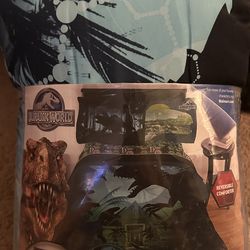 Jurassic World Comforter