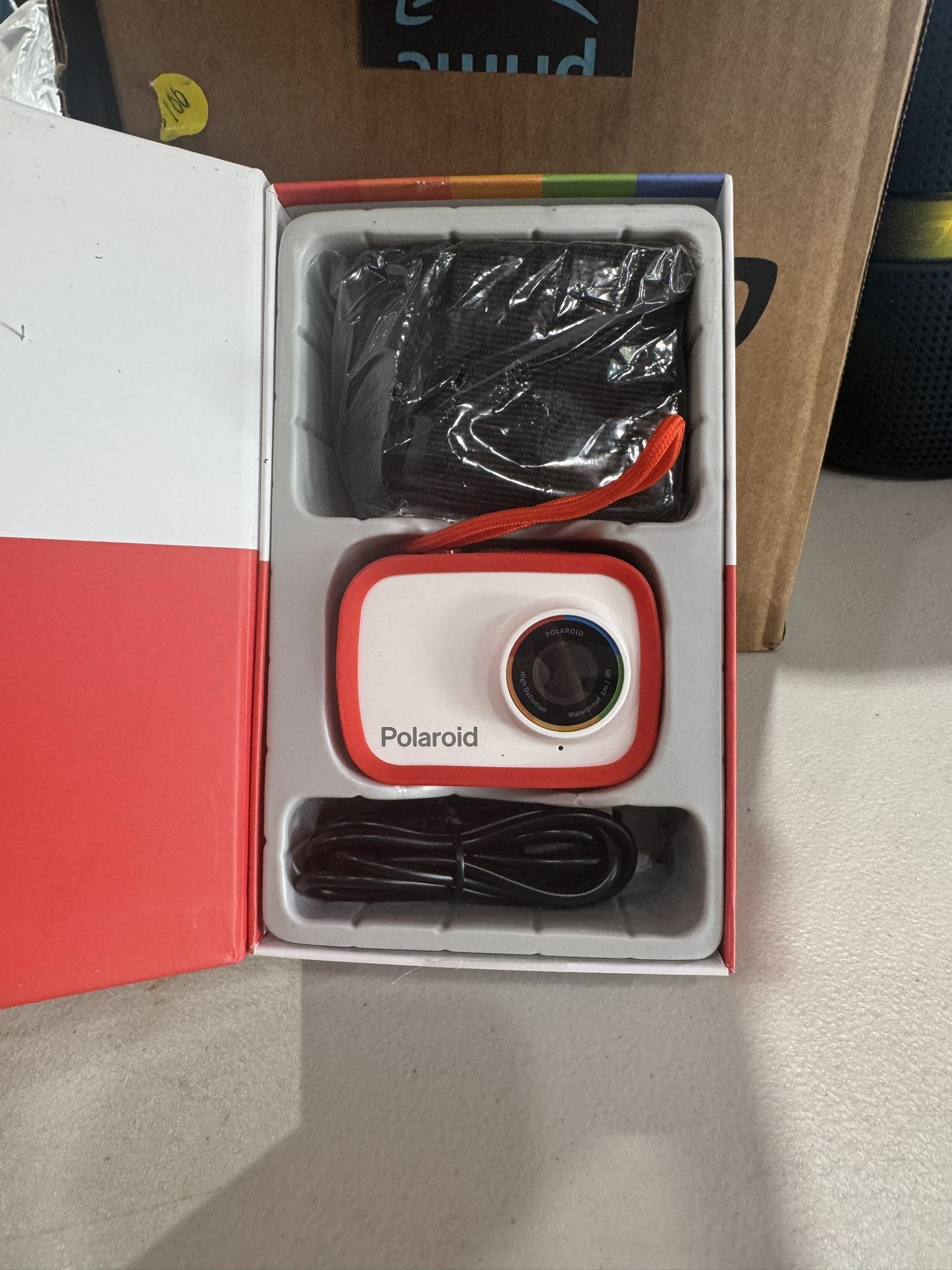 Polaroid Sport Action Camera 720p 12.1mp, Waterproof, Rechargeable Battery, Mounting Accessories