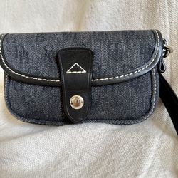 Dooney & Bourke Signature Wristlet