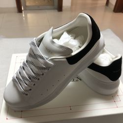 NWT Alexander McQueen Oversized White Black (Women's)