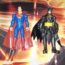 DC 2011 MATTEL BATMAN & 2015 MATTEL SUPERMAN ACTION FIGURE TOY...PLASTIC CAPE...USED...ADULT OWNED AND KEPT IN A SMOKE FREE HOME...$20...
