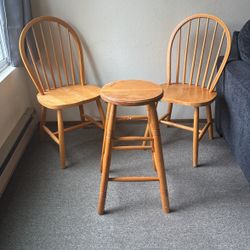 Table Chairs 