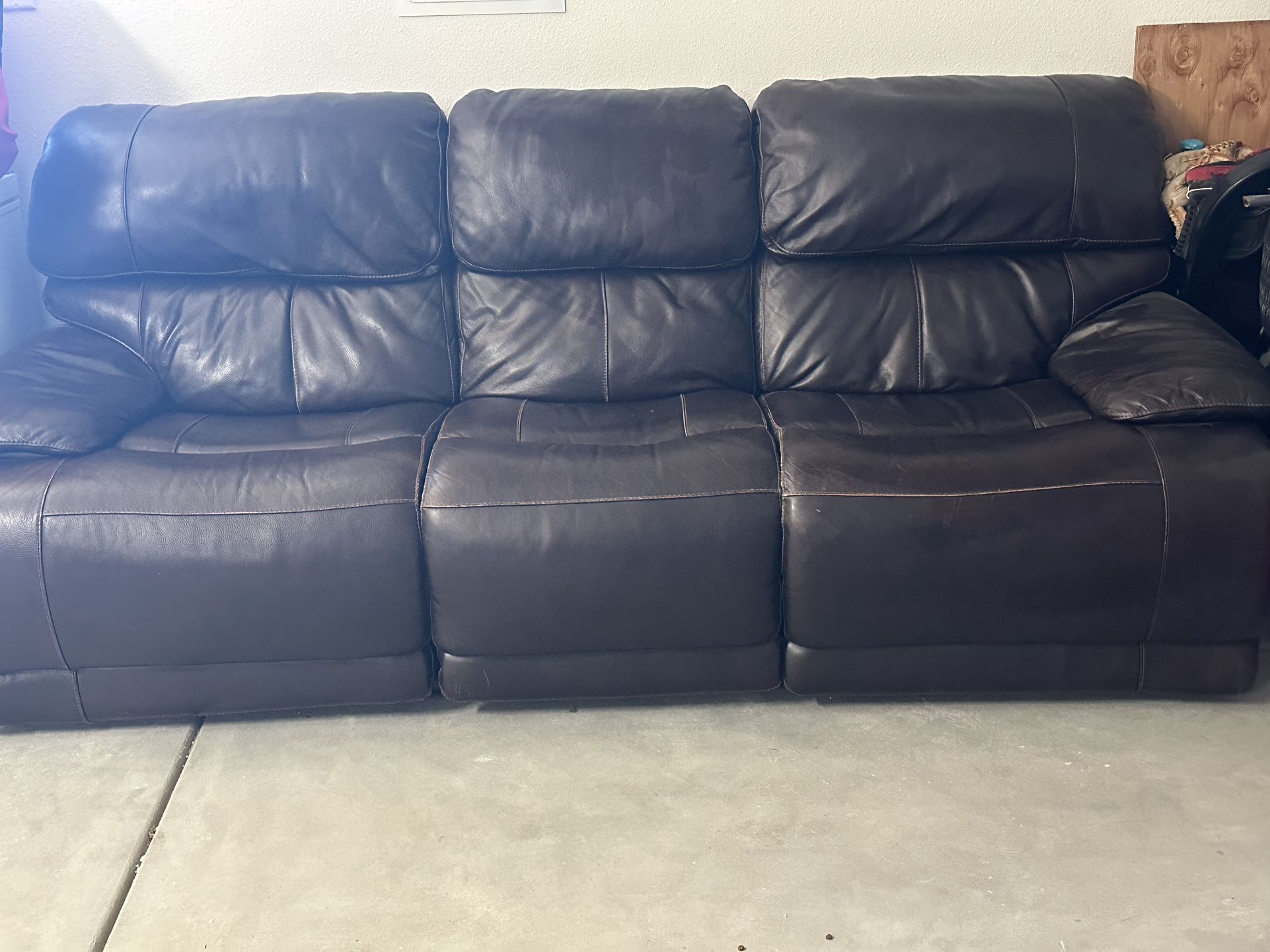 Brown Couch In Good Conditions 