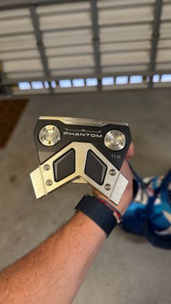 Scotty Cameron phantom 11.5 putter. 35” like new