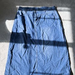 Plus Size High Waist Slant Pocket Denim Skirt