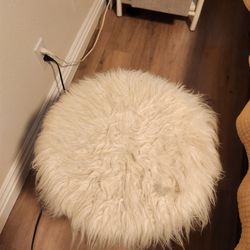 Faux-Fur Accent Stool – Gold Hairpin Legs
