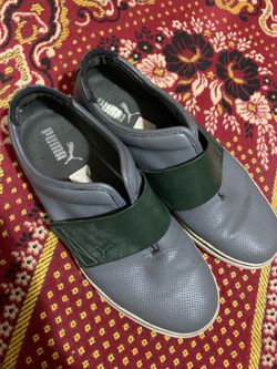 Puma Slip‑On Sneakers – Size 10 – Clean & Comfortable